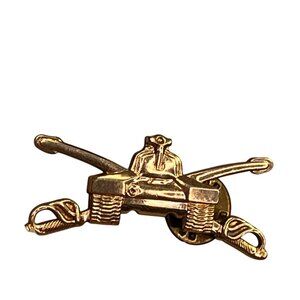 Vintage US Army Armor Branch Officer Insignia Pin Balfour 10K GF